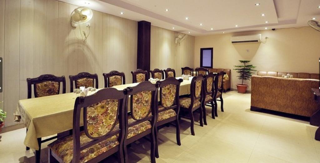 Hotel Jasmine Haridwār Екстериор снимка