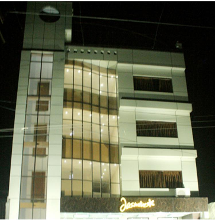 Hotel Jasmine Haridwār Екстериор снимка