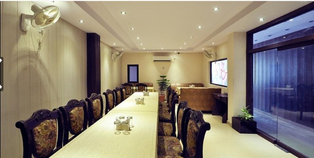 Hotel Jasmine Haridwār Екстериор снимка