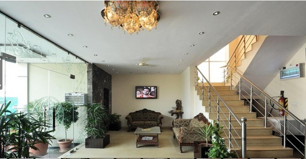 Hotel Jasmine Haridwār Екстериор снимка